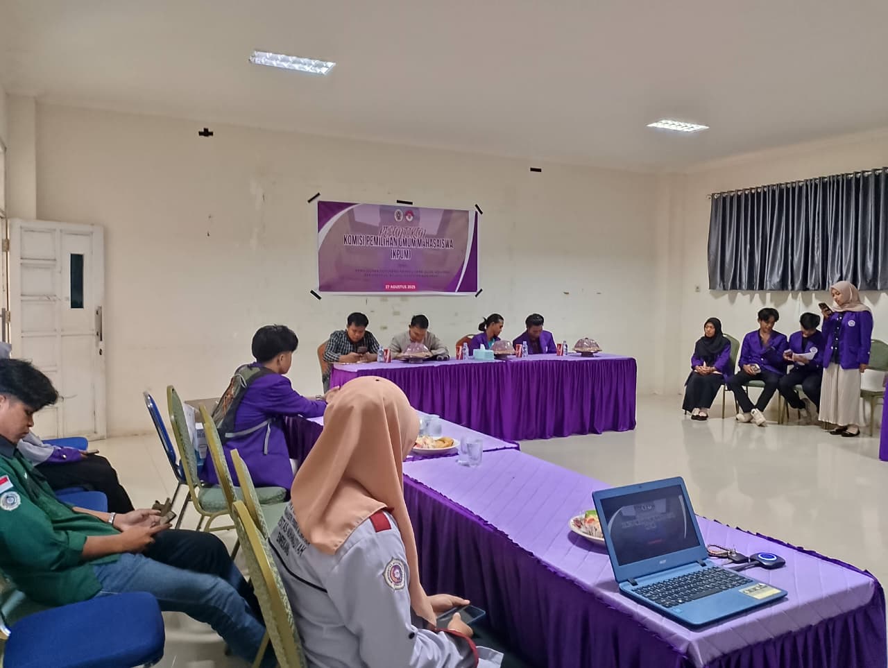 KAUR Ormawa UNIMEN Resmi Lantik KPUM Jelang Pemilihan Presiden Mahasiswa